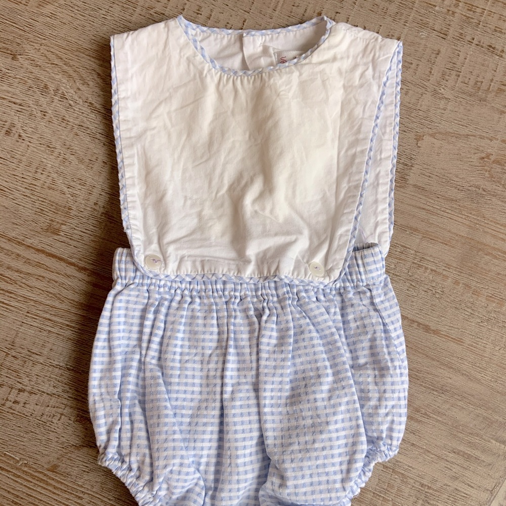 Sophie & Lucas boys white and blue seersucker romper. Size 6m